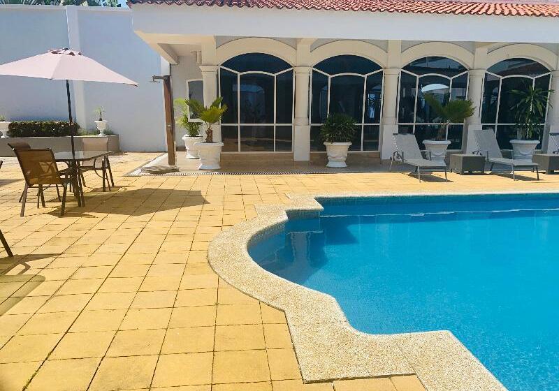 Fotos del hotel Quinta Edén Villahermosa:  2