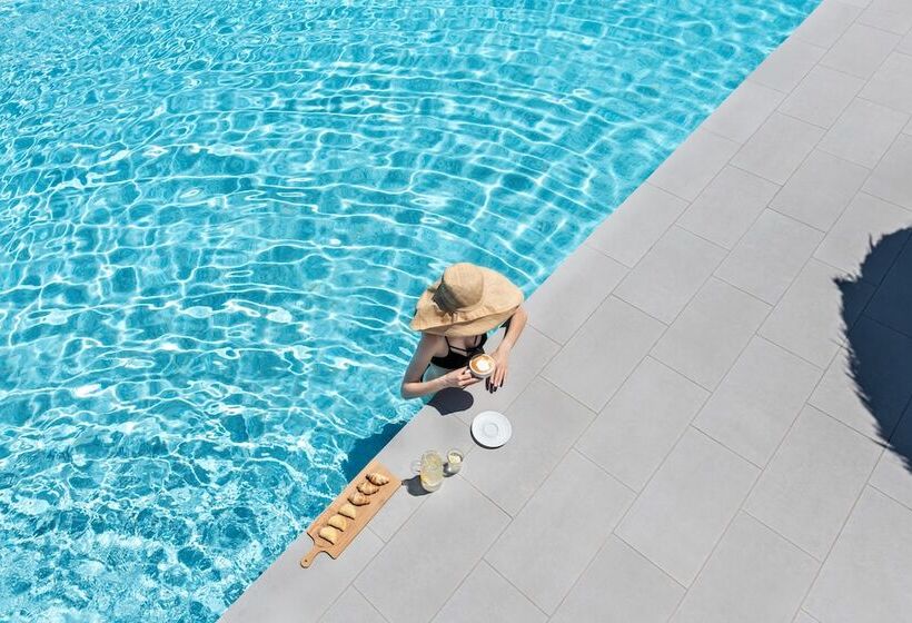 هتل Rivari Santorini