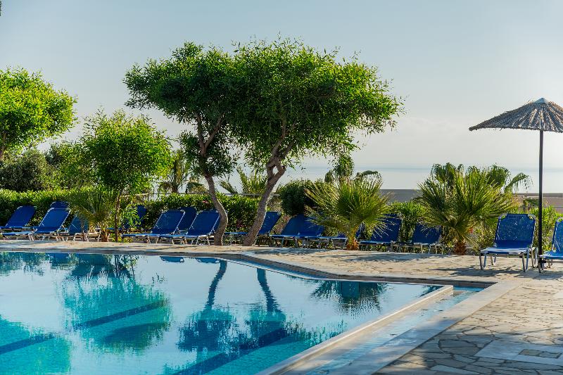 هتل Semiramis Village