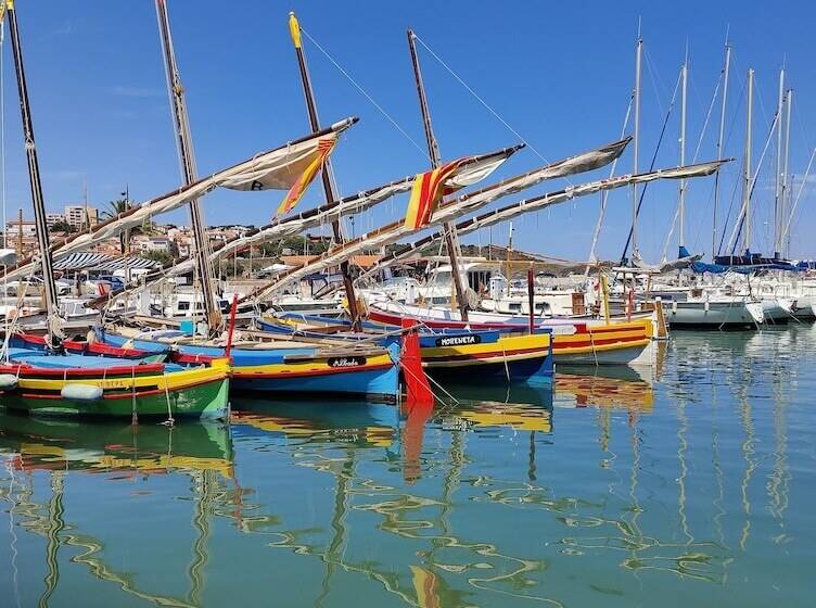 בית מלון כפרי The Originals City, Hôtel L Hippocampe, Sète Balaruc Le Vieux