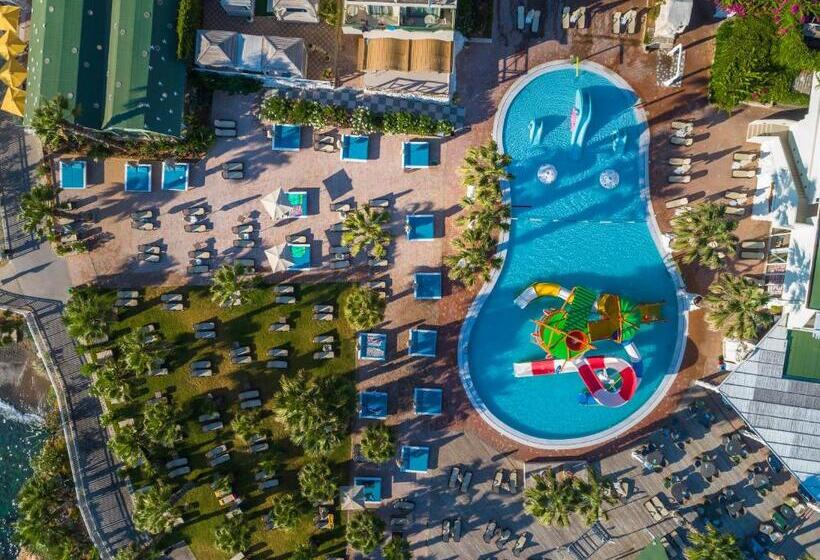 هتل Star Beach Village & Water Park