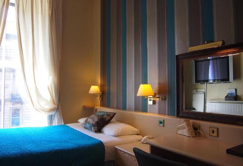 Fotos del hotel Thistle:  2