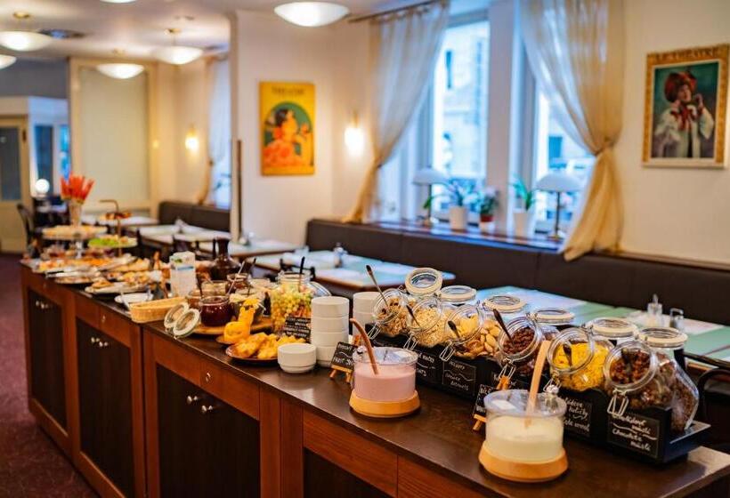 Fotos del hotel U Divadla:  10