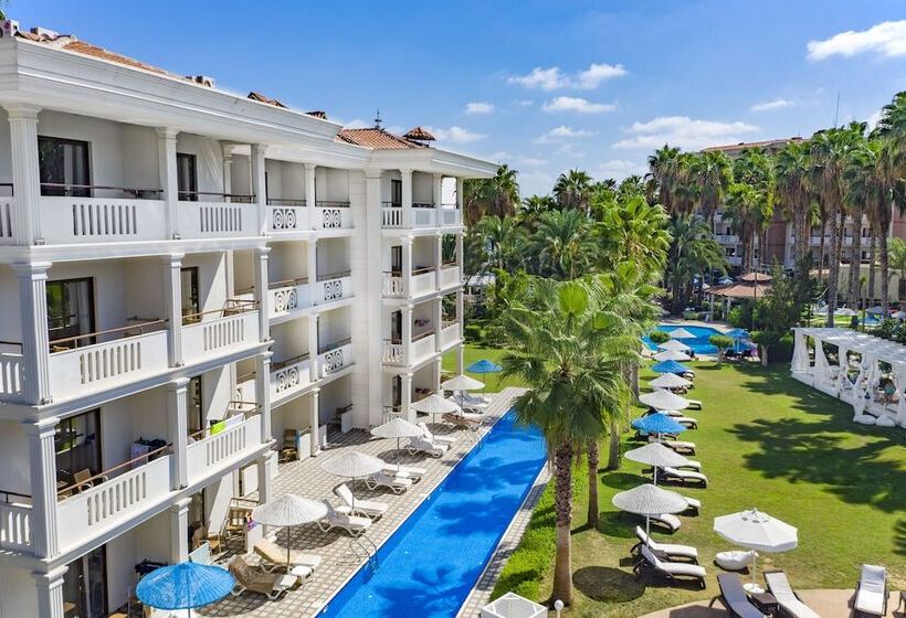 هتل Utopia Resort & Residence
