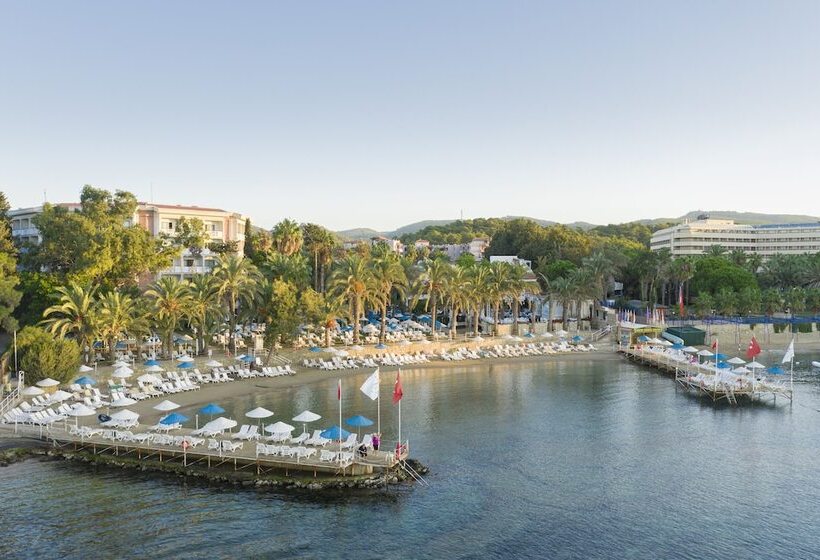 هتل Utopia Resort & Residence