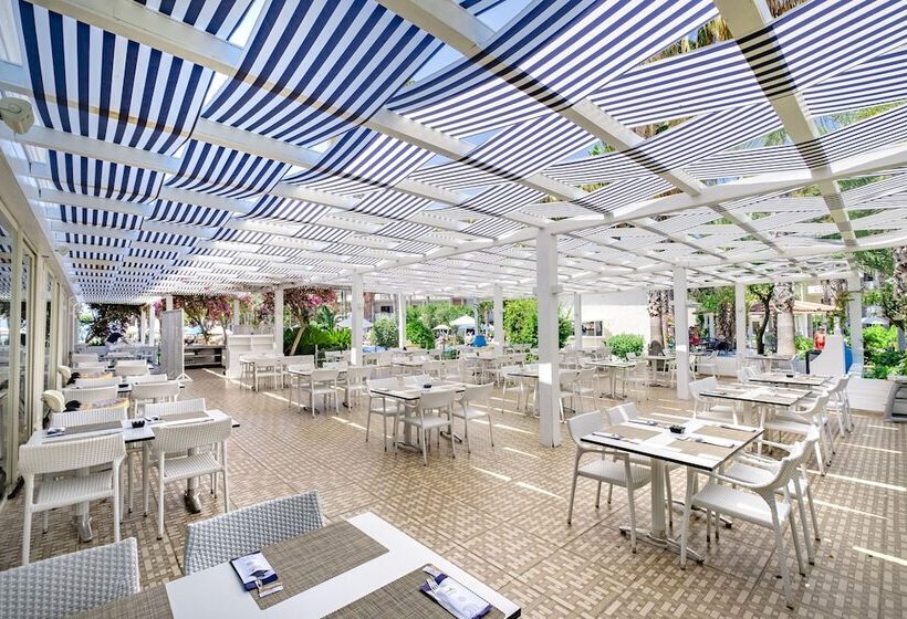 هتل Utopia Resort & Residence