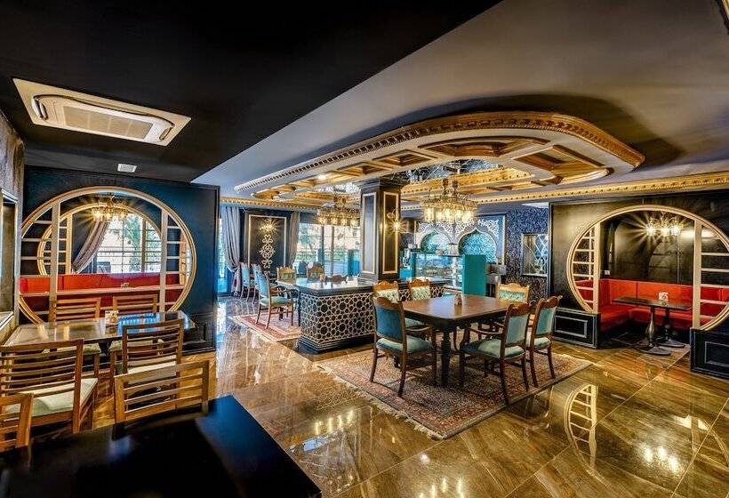 هتل Utopia Resort & Residence