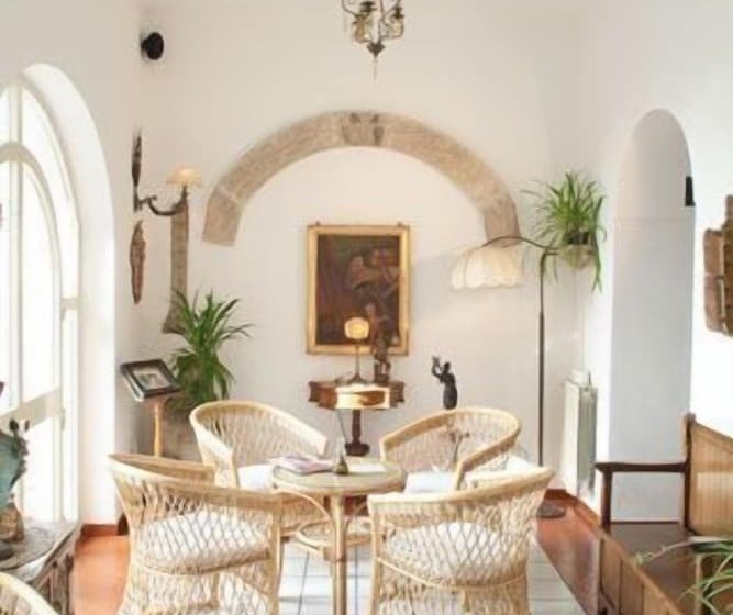 هتل Villa Mora