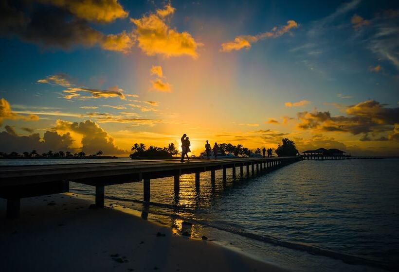 استراحتگاه Villa Nautica at Paradise Island