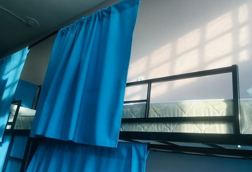 Travel Inn Krasnye Vorota Hostel