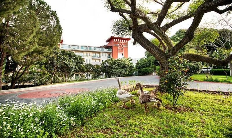 Belconti Resort