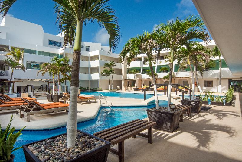 استراحتگاه Flamingo Cancun - All Inclusive