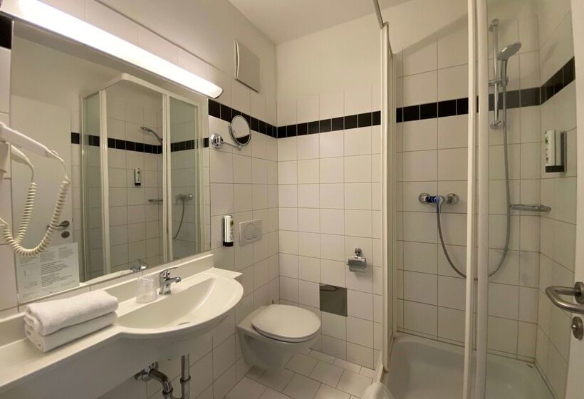 בית מלון כפרי Amedia Express Sattledt, Trademark Collection By Wyndham