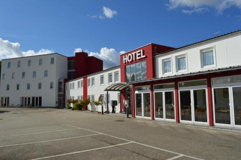 בית מלון כפרי Amedia Express Sattledt, Trademark Collection By Wyndham