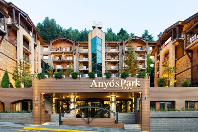 هتل Anyospark Mountain & Wellness Resort