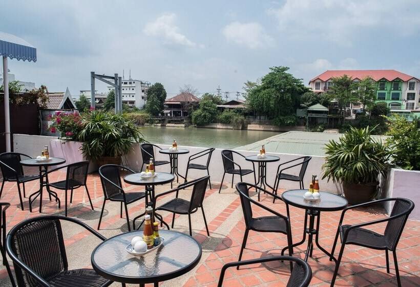 فندق Ayothaya Riverside