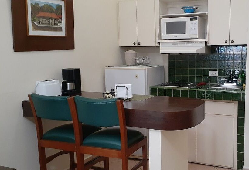 Fotos del hotel El Almendro:  30
