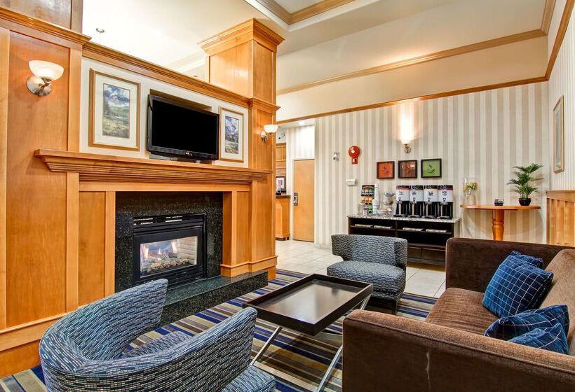 هتل Hampton Inn By Hilton Kamloops