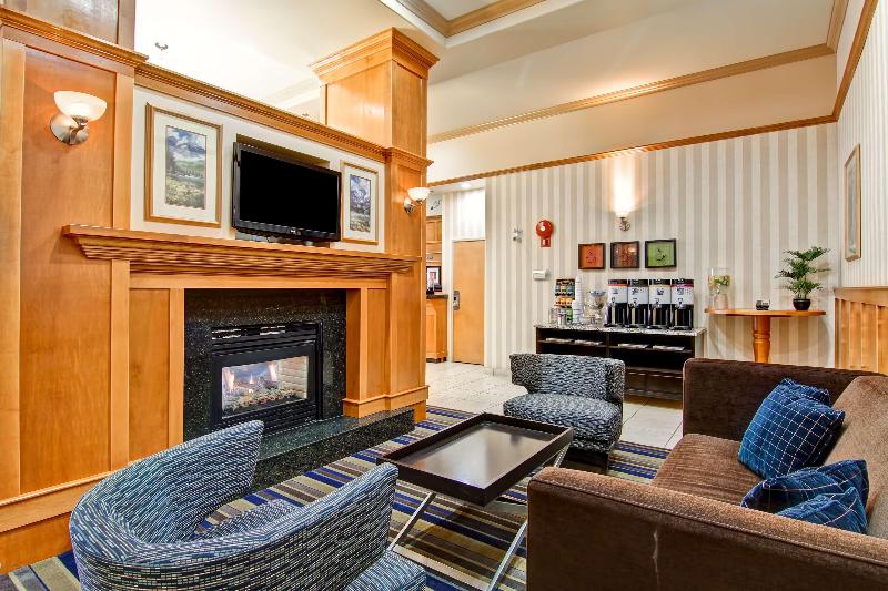 هتل Hampton Inn By Hilton Kamloops