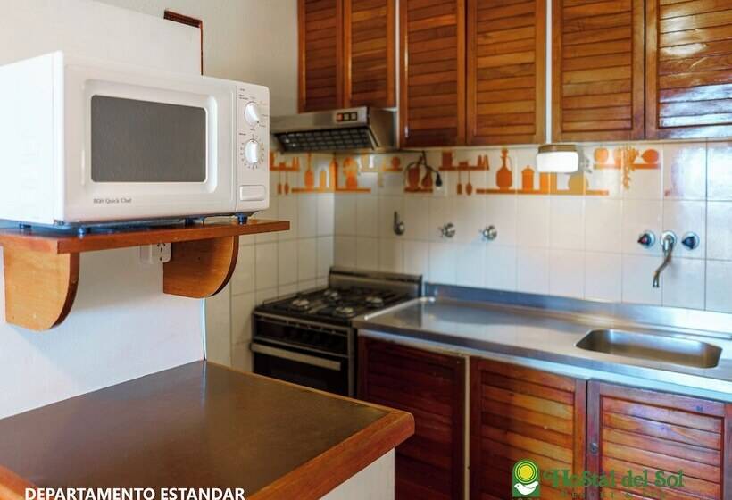 هتل Hostal Del Sol