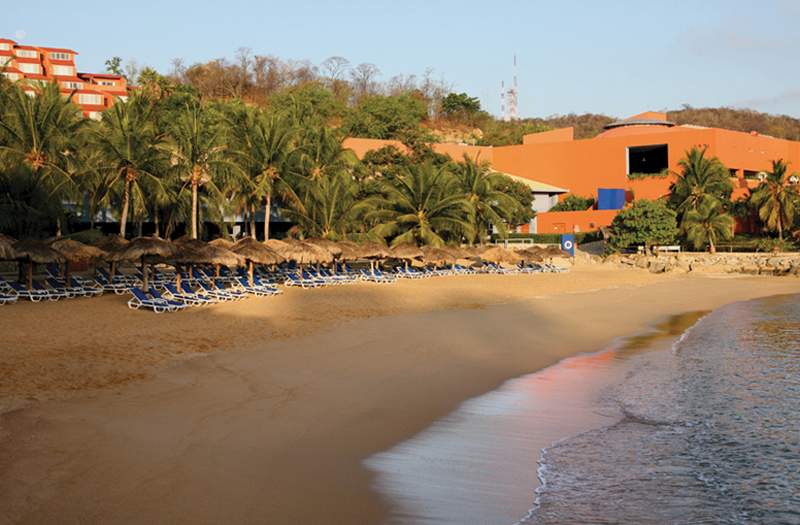 هتل Las Brisas Huatulco