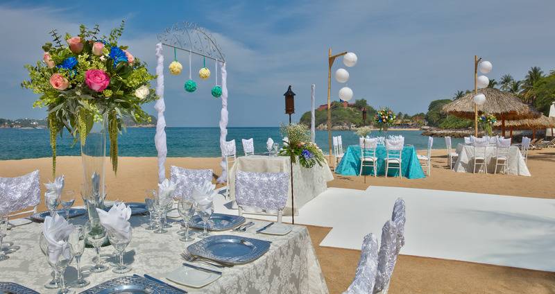 هتل Las Brisas Huatulco