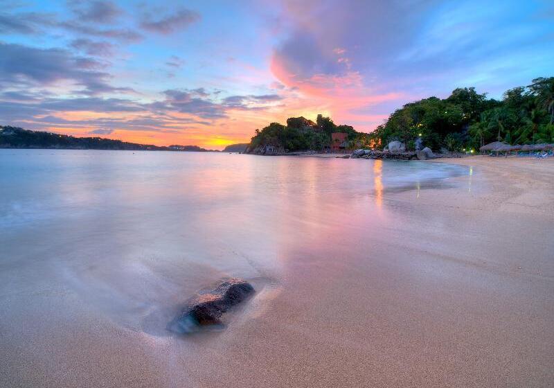 هتل Las Brisas Huatulco