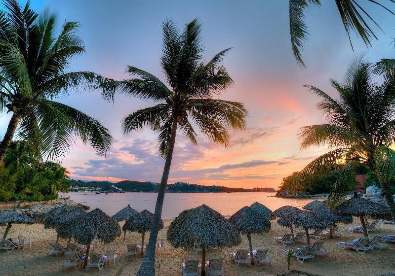 هتل Las Brisas Huatulco