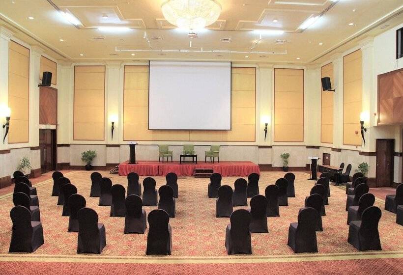 هتل Miri Marriott Resort & Spa
