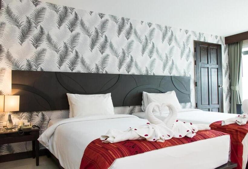 هتل Pattawia Resort & Spa, Pranburi