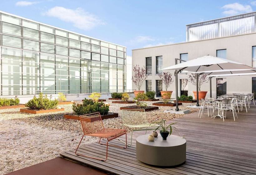 هتل Vienna House Easy By Wyndham Stuttgart