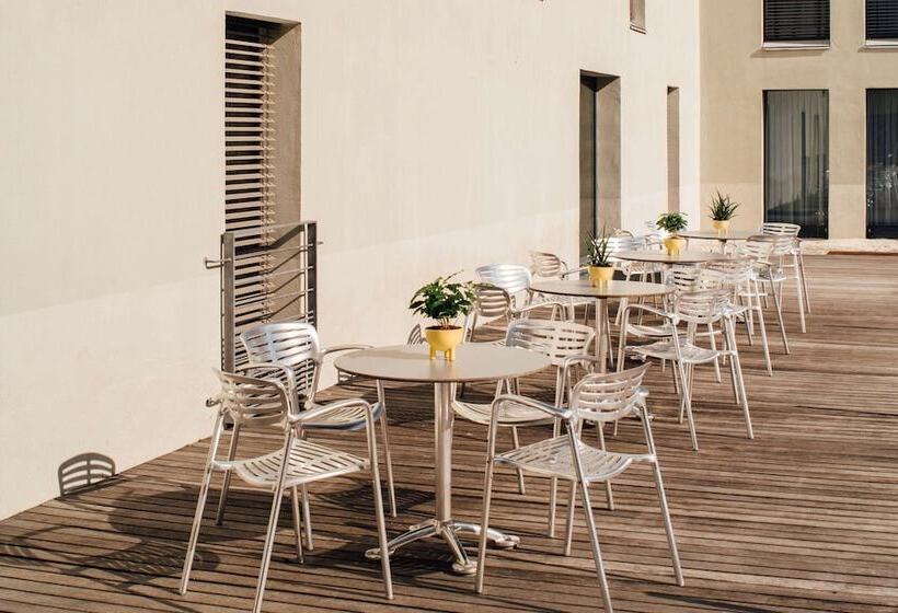 هتل Vienna House Easy By Wyndham Stuttgart