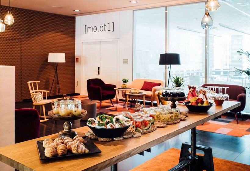 هتل Vienna House Easy By Wyndham Stuttgart