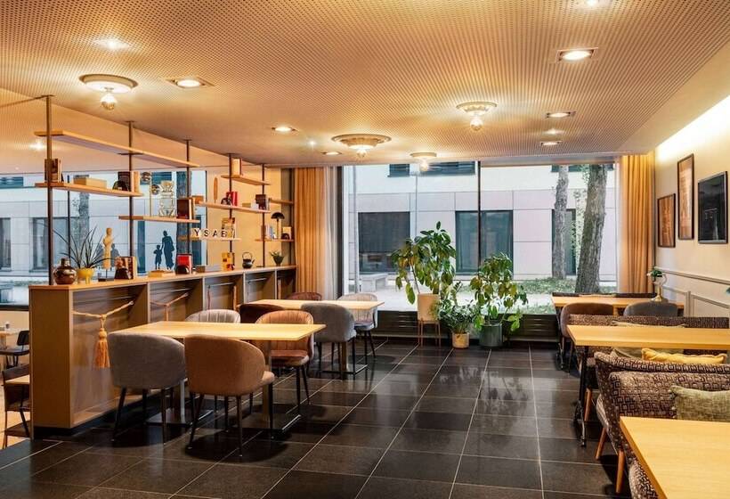 هتل Vienna House Easy By Wyndham Stuttgart