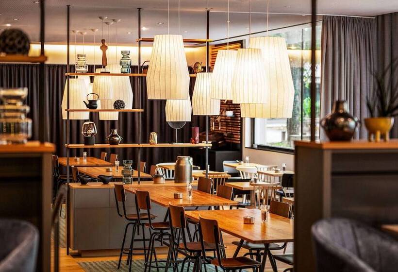 هتل Vienna House Easy By Wyndham Stuttgart