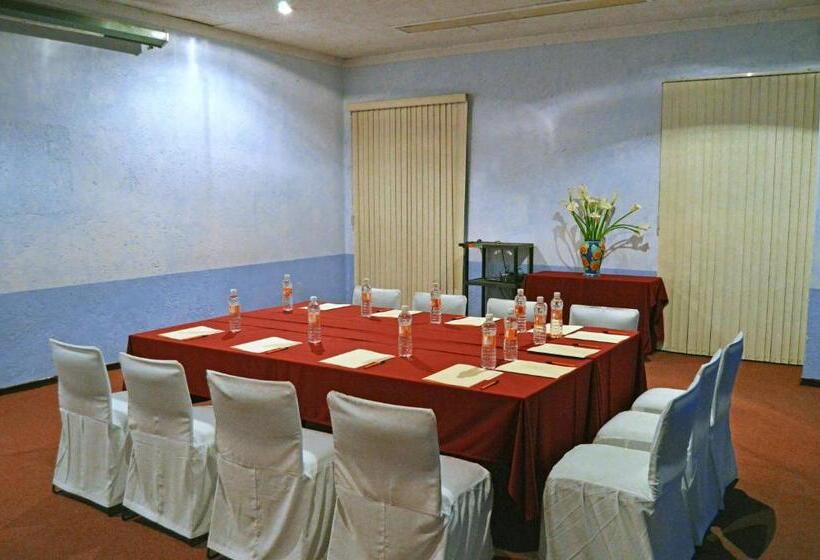 هتل Villas Arqueologicas Teotihuacan