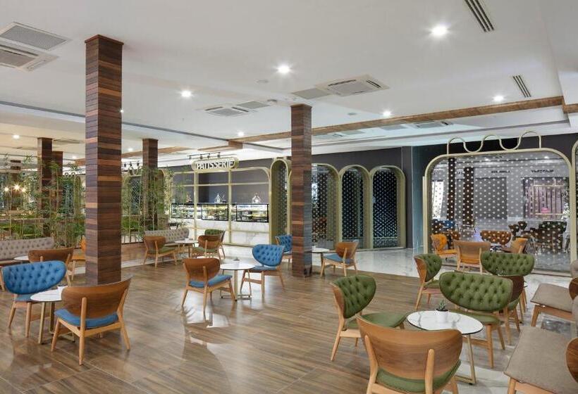 Nirvana Cosmopolitan Hotel   Convention & Sports Center