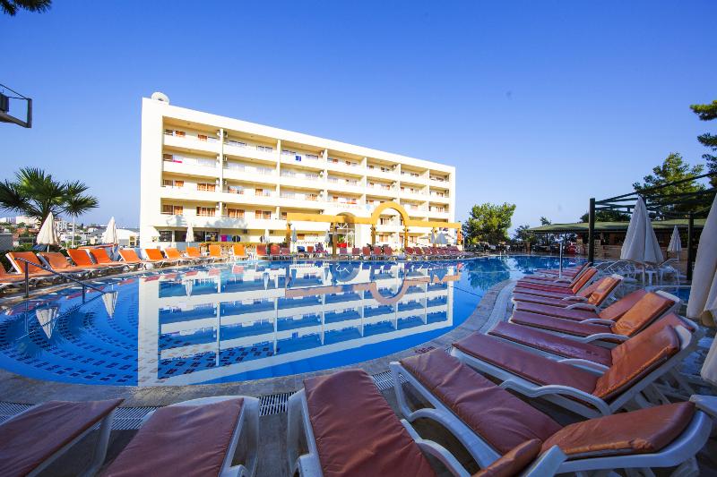 Tuntas Family Suites Kusadasi