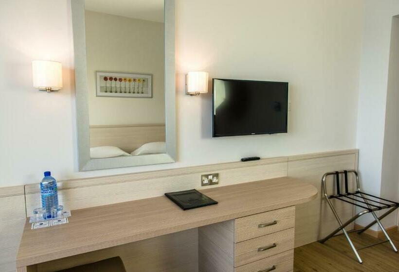 هتل Cynthiana Beach