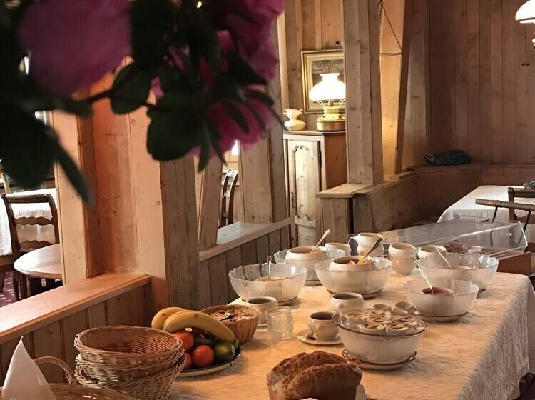 هتل Alpenrose Mit Gourmetrestaurant Azalee