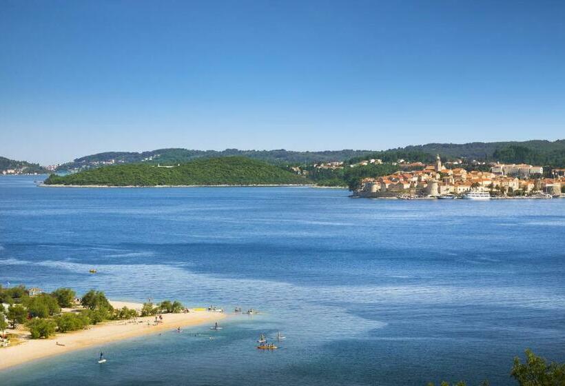 هتل Aminess Grand Azur