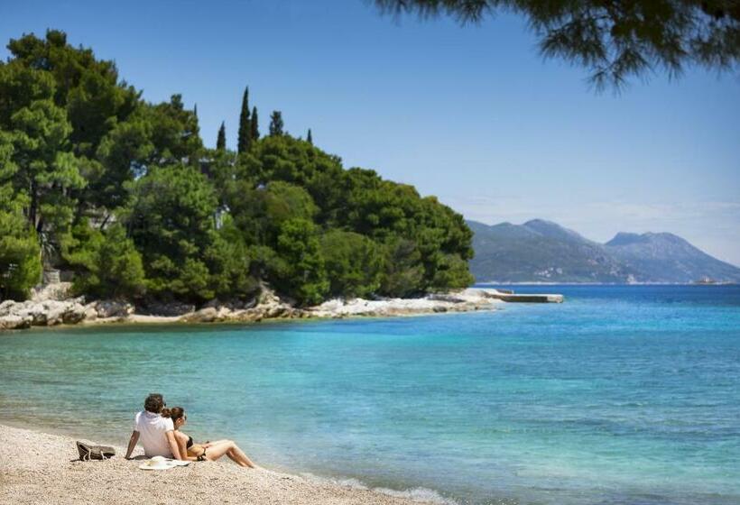هتل Aminess Grand Azur