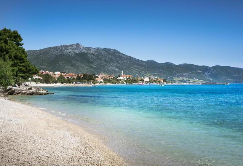 هتل Aminess Grand Azur