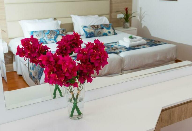 هتل Ascos Coral Beach
