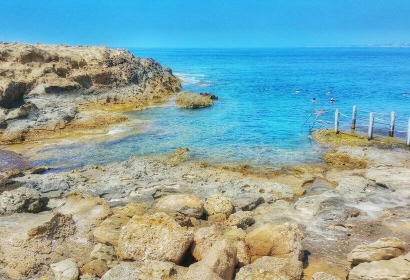 هتل Cynthiana Beach