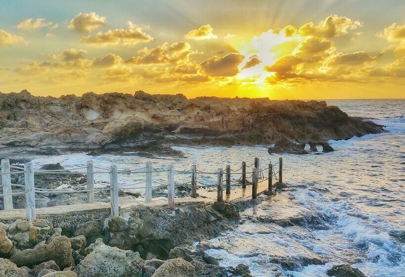 هتل Cynthiana Beach