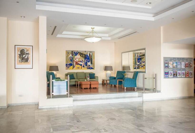 هتل Cynthiana Beach