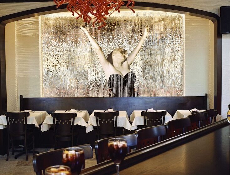 هتل Dream Midtown, By Hyatt