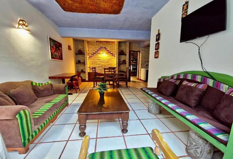 هتل Eco Suites Uxlabil Guatemala