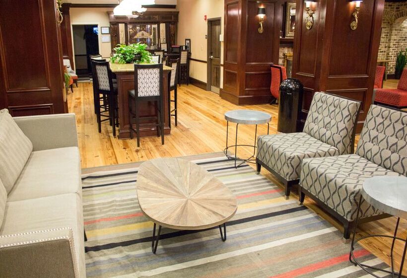 هتل Hampton Inn Savannah Historic District